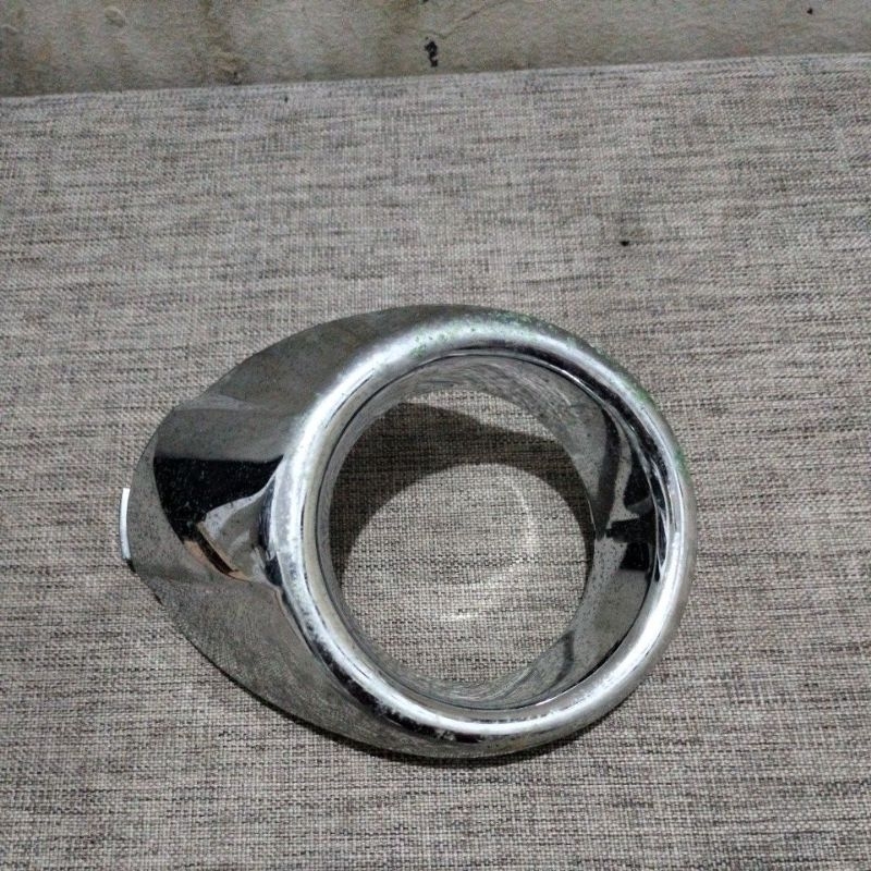 Cover Foglamp Ring Foglamp Ford Focus Mk3 Tahun 2012 Up sebelah kanan