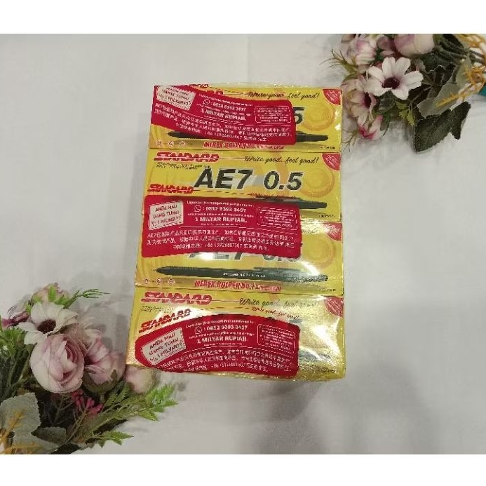 

Grosir Bolpen Standard Original AE7 Hitam, Biru, dan Merah 12Pack/1Gross