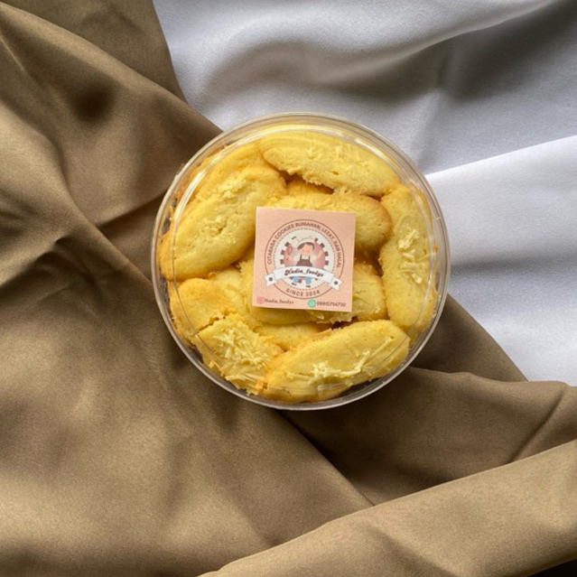 

NADIA FOODYS- KUE KUMIS KUCING ORIGINAL kue kering lebaran