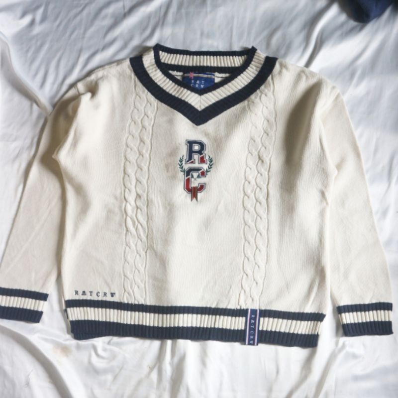 ROMANTIC CROWN V neck Unisex Korean Idol Oatmeal  Kerah Knitwear Sweater Oversize Sweatshirt Crewnec