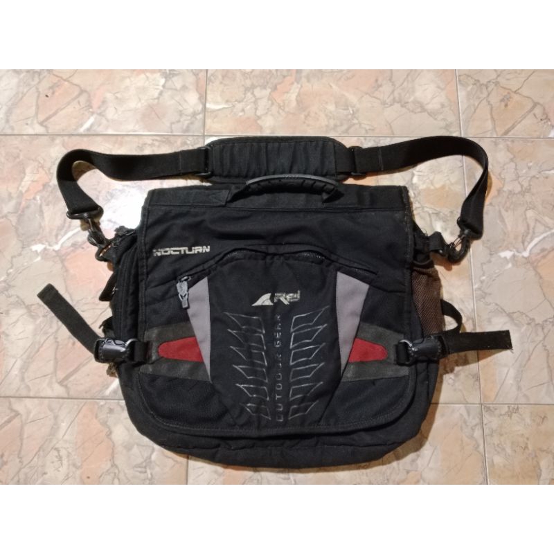 Tas Slempang Rei Second