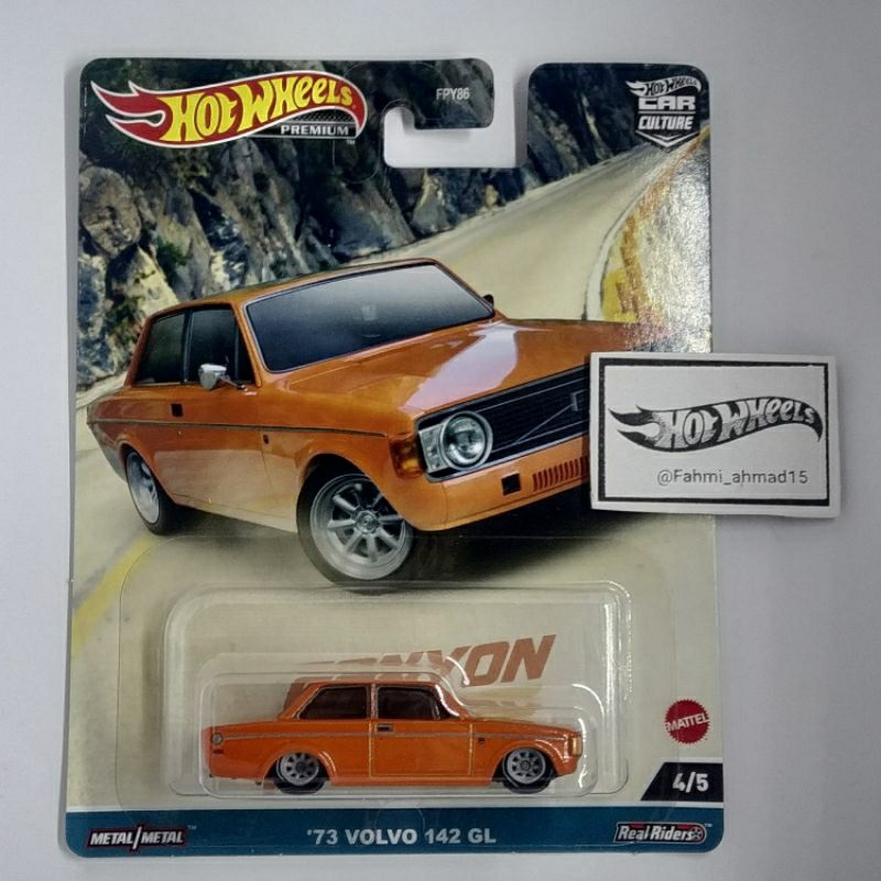 Hot Wheels Premium 73 Volvo 142 GL