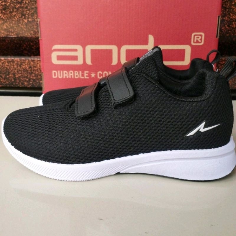 Sepatu Ando SIP 33 hitam putih black white