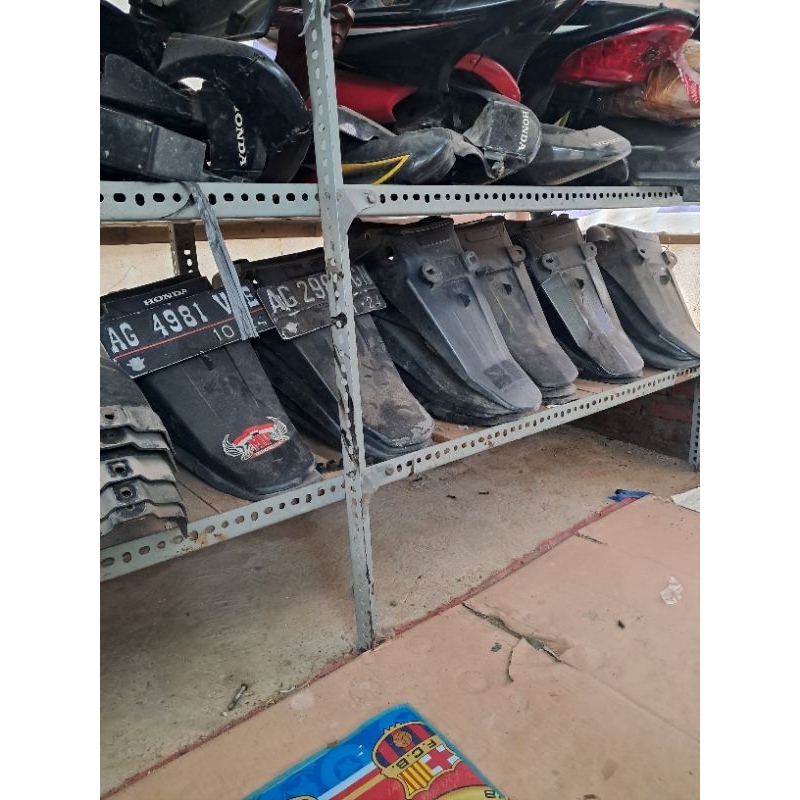 SPAKBOR BELAKANG MEGAPRO PRIMUS ORI