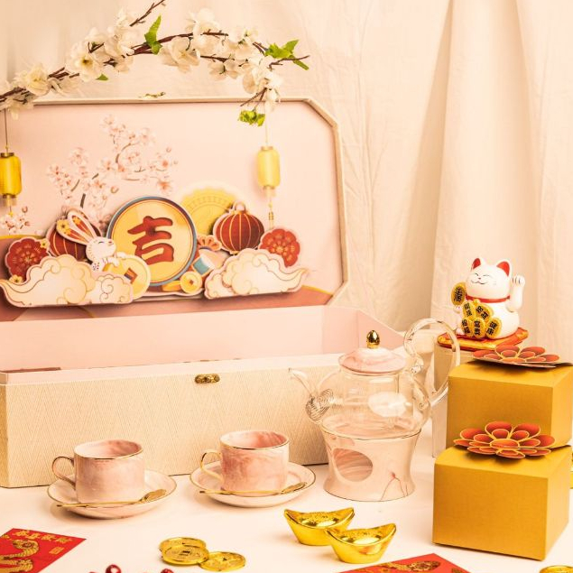 

Pink Complete Teaset A Chinese New Year Hampers