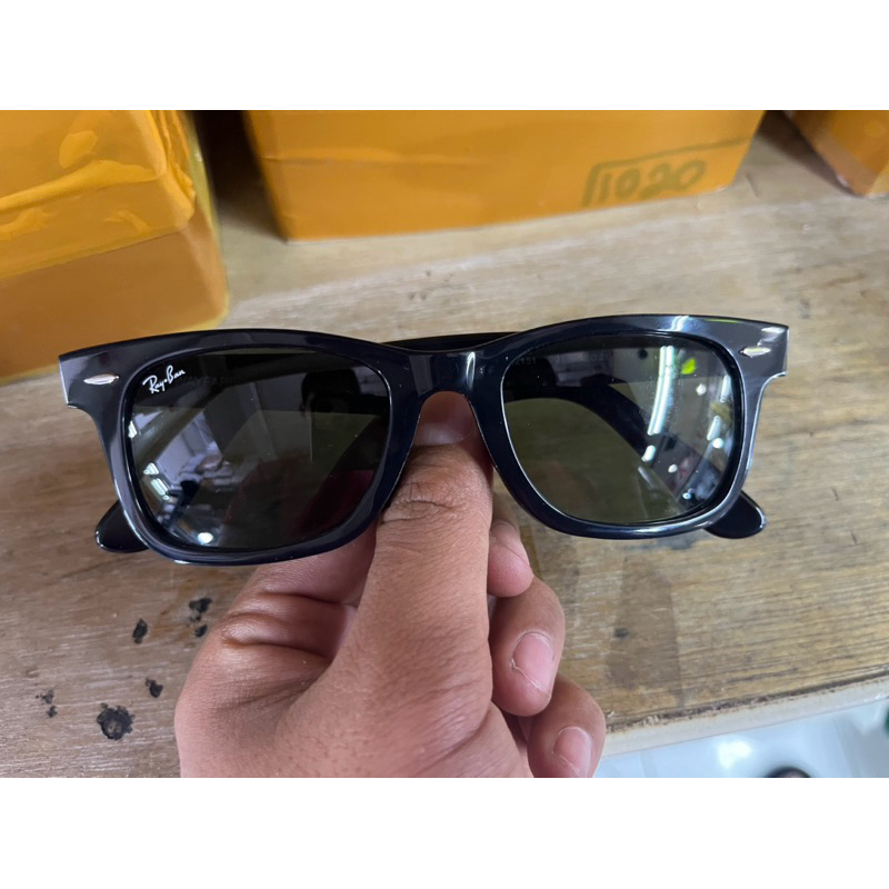 KACAMATA RAYBAN WAYFARER SQUARE HITAM GLOSY LENSA KACA