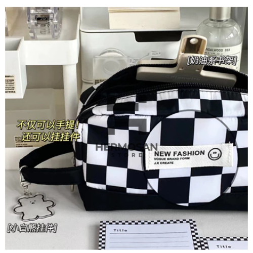 

Pouch Tas Kecil Storage Fungsional Kotak Tempat Simpan Pensil Alat Tulis Sekolah Stasionery Tempat Simpan Skincare Peralatan Make Up