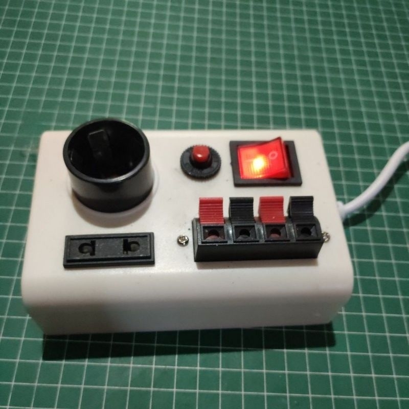 TES LAMPU PLUS TES LED AUTO VOLT