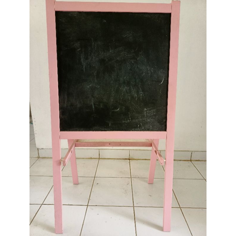 

Papan tulis IKEA bekas pakai