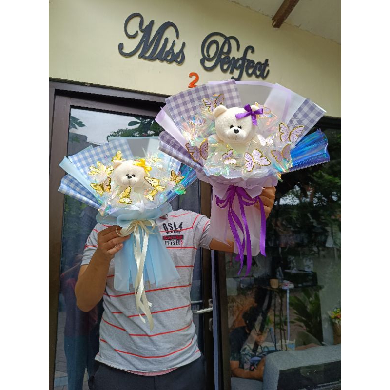 buket bunga kupu2 butterfly boneka beruang hadiah ulang tahun anniversary sidang wisuda Surabaya