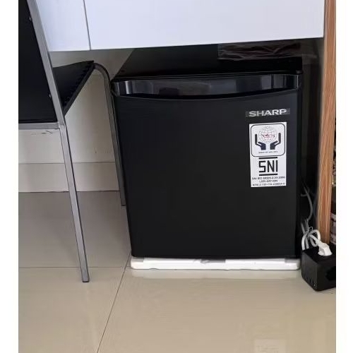 Preloved Kulkas Sharp Mini