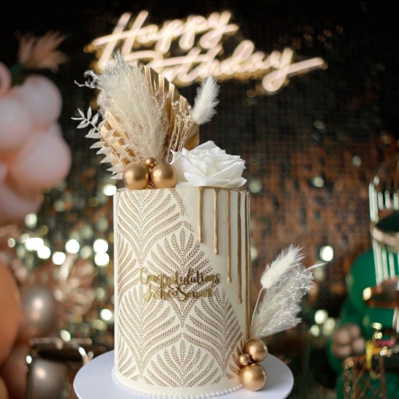 

gold cake