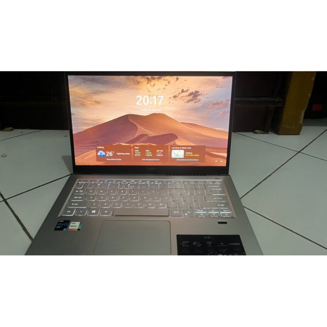 Acer Swift 3 Infinity 4 I7-Gen 11 penyimpanan 16/512 gb