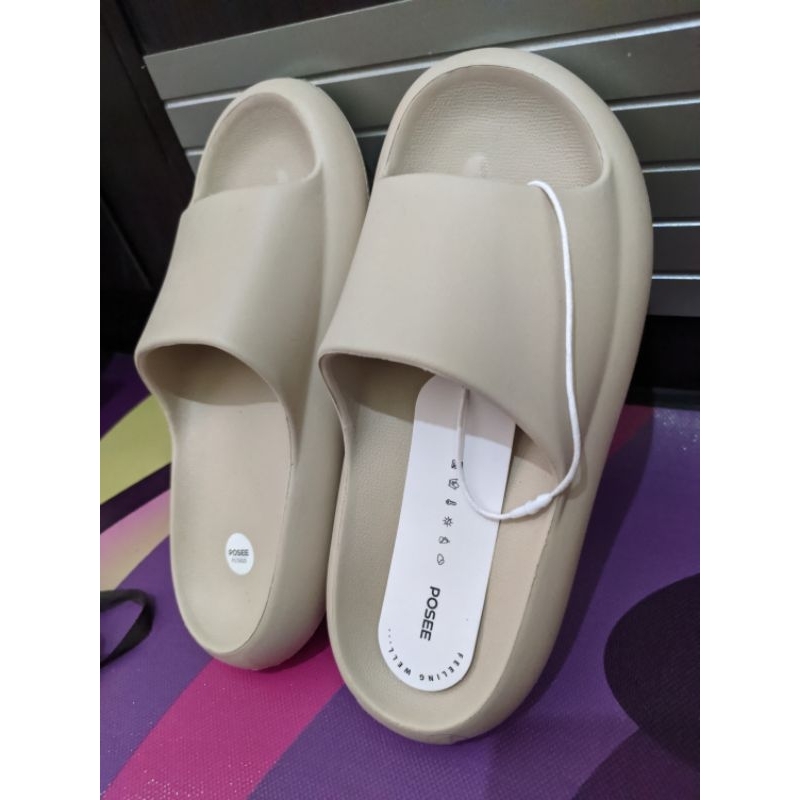 sandal posee original