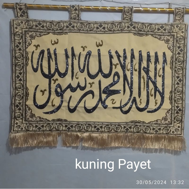 Kuning Payet Kain Motif Emas