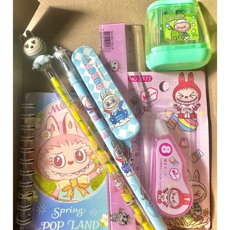 

Set alat tulis Labubu paket stationary LABUBU