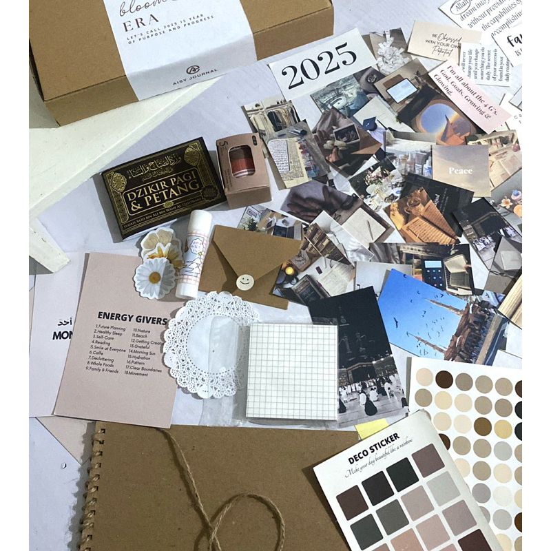 

[aisyjournal] journaling kit vision board 2025, sticker scrapbook aesthetic