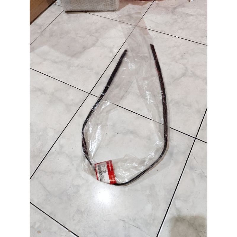 karet kaca bagasi bawah honda jazz ge8 2008 2009 2010 2011 2012 2013 ori
