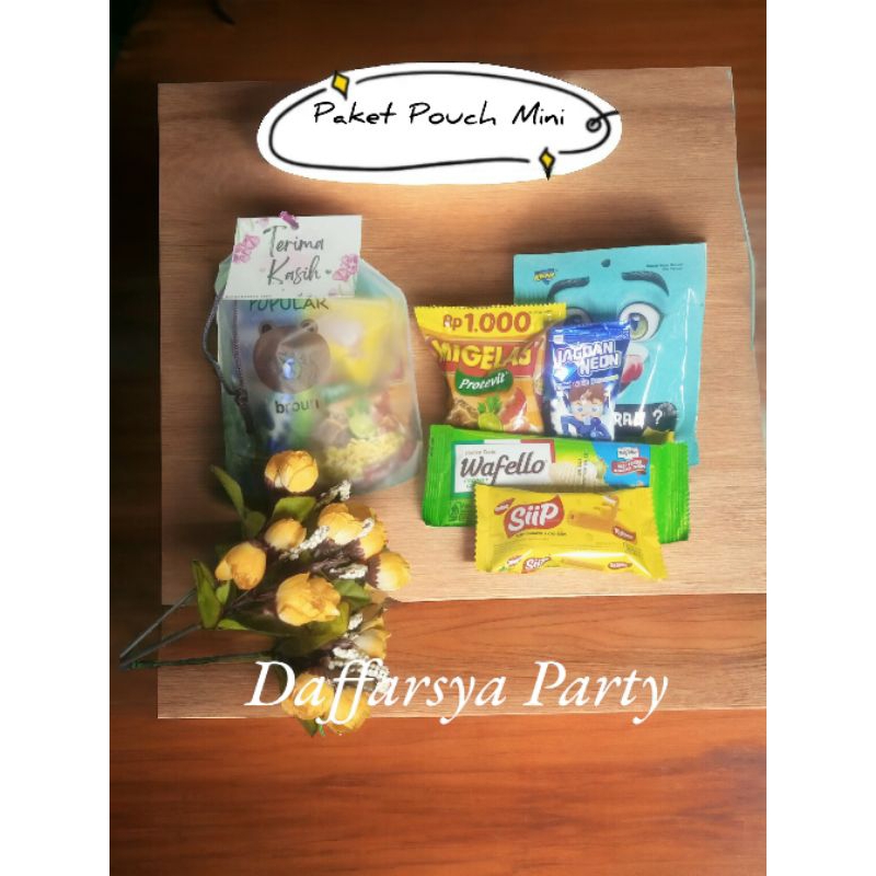 

Paket Bingkisan / Paket Hamper / Paket Souvenir Snack Ulang Tahun Mini Pouch