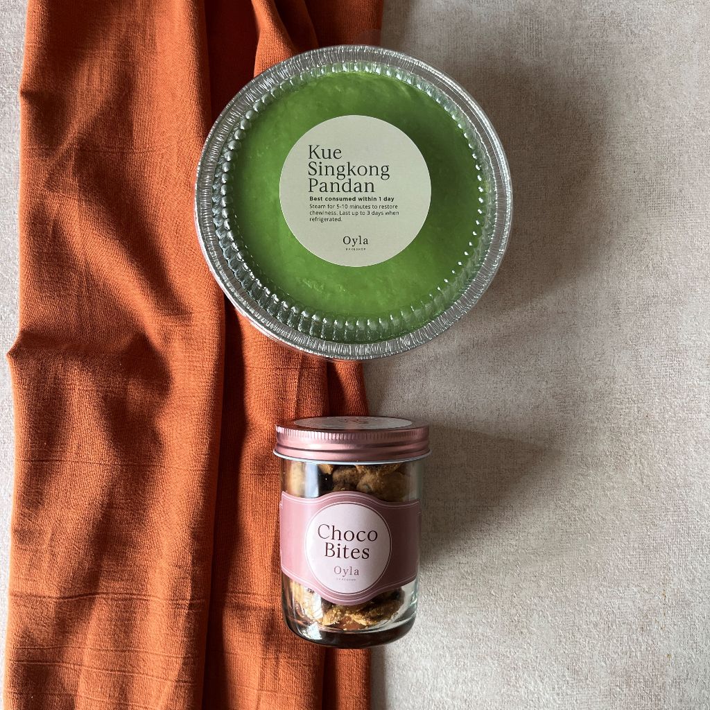 

Oyla Hampers Bundle CNY - Singkong Pandan + Choco Bites Cookies