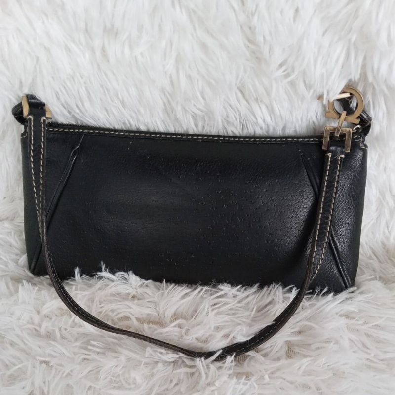 Dompet genggam Salvatore Ferragamo