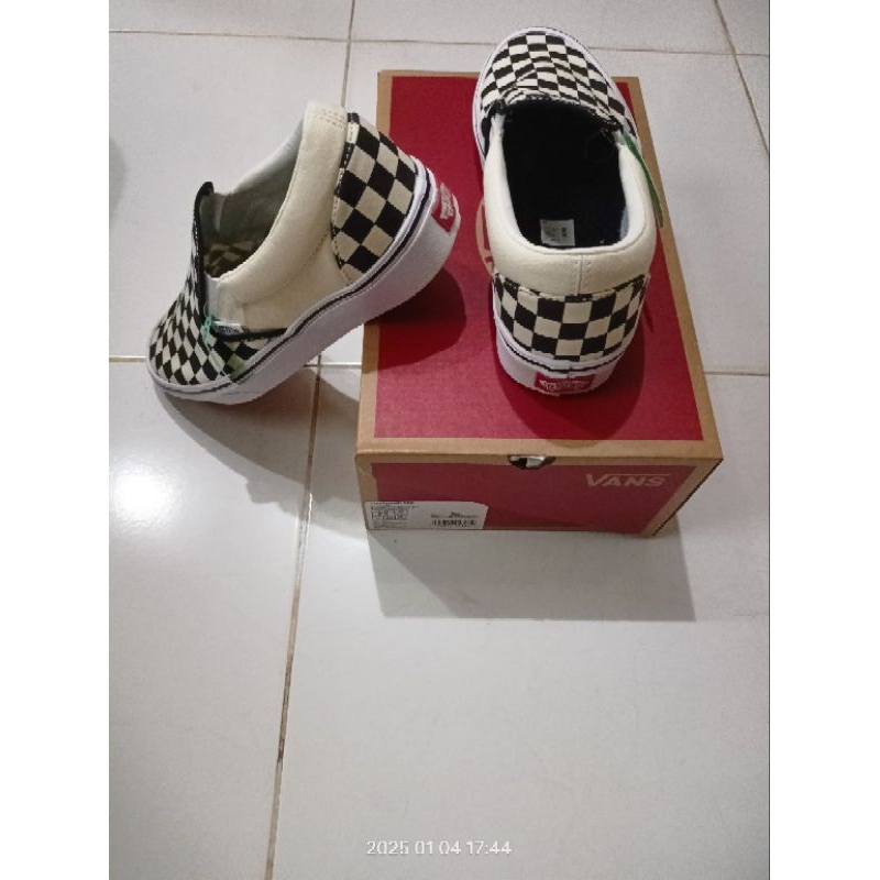 comfycush slip vans