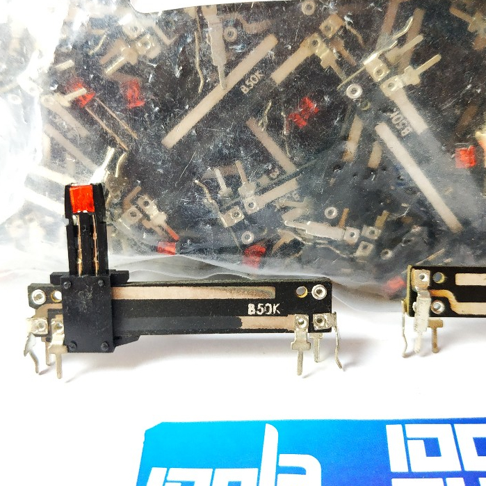 Potensio 50K Geser 5 cm Plastik  202R (12R) B 50K 023