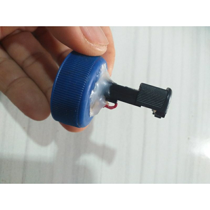 PEMATIK KOREK DAN TUTUP BOTOL BEKAS AQUA