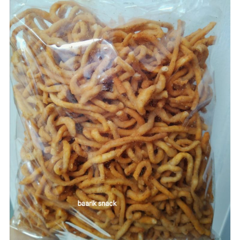 

Stik mie pedas gurih 1 kg paket puas /stik mie pedas /mie sistik pedas Baariksnack