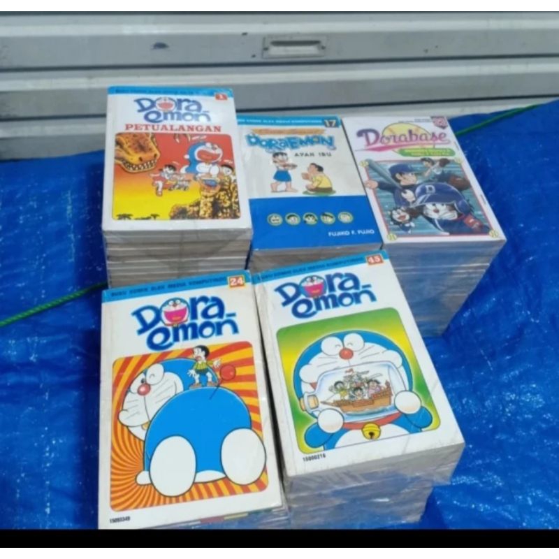 komik  serial all Doraemon petualanga 1 set