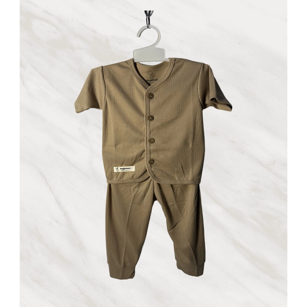 Setelan Bayi Baju dan Celana Panjang Nagatomi Motif Polos