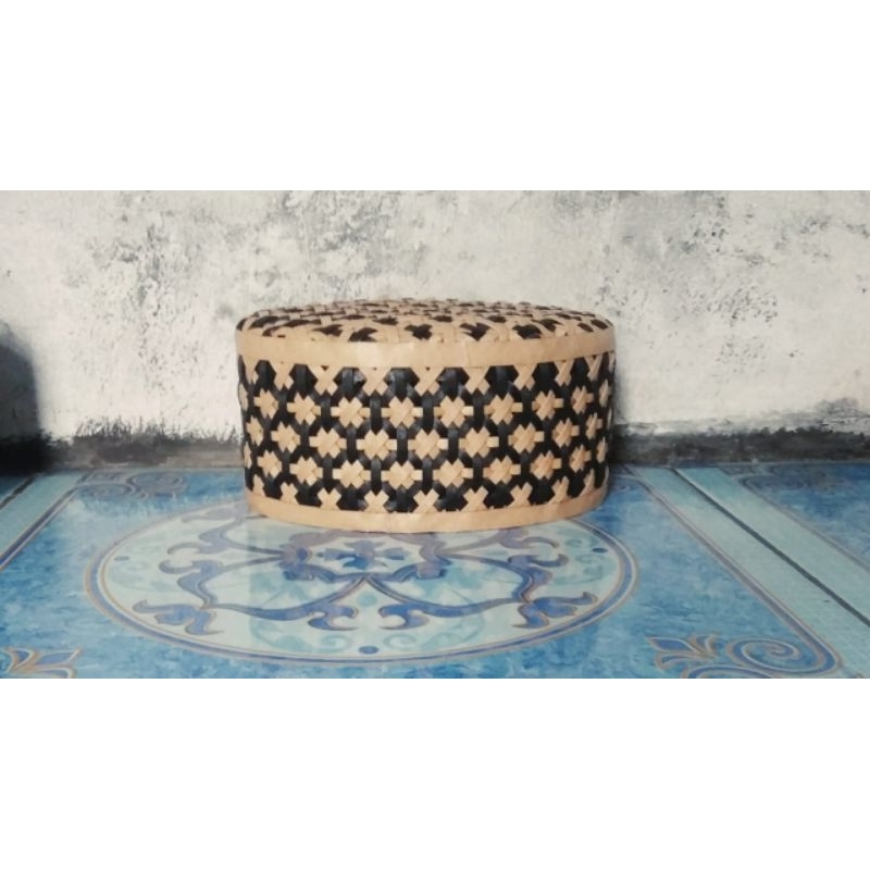 peci sintetis kopiah anyaman rotan