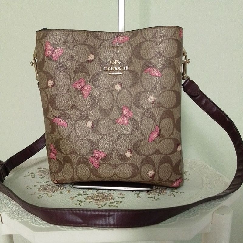 Coach Tas Selempang Wanita Motif Bunga Pink
