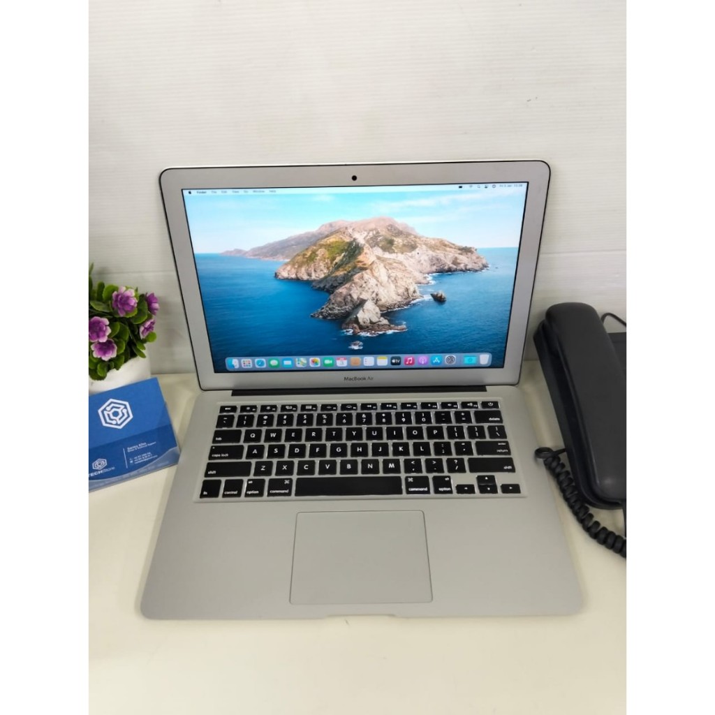 Macbook Air Early 2015 13-inch Core i5 Ram 8Gb Ssd 256Gb Murah BerGaransi