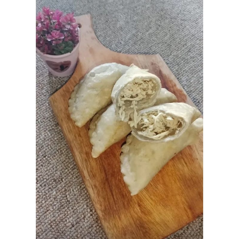 

Cireng isi ayam original Tasikmalaya(isi5pcs/pack)