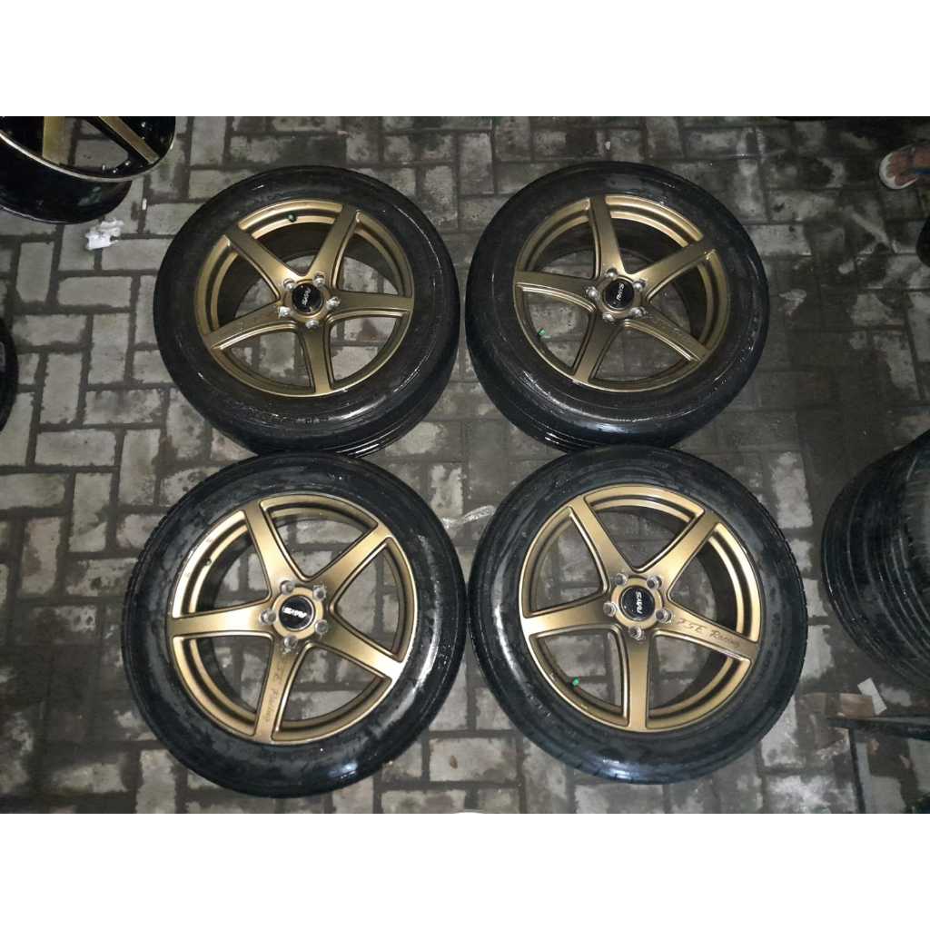 Velg Mobil Bekas Racing RAYS R18X8 5X114 ET45 + BAN 235 55 R18