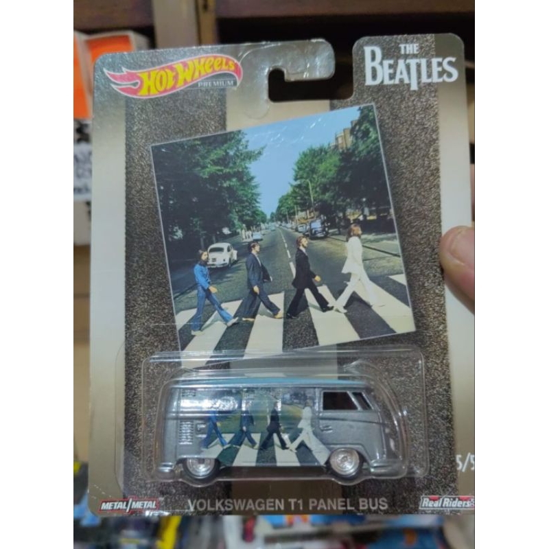 HOT WHEELS VOLKSWAGEN T1 PANEL BUS THE BEATLES