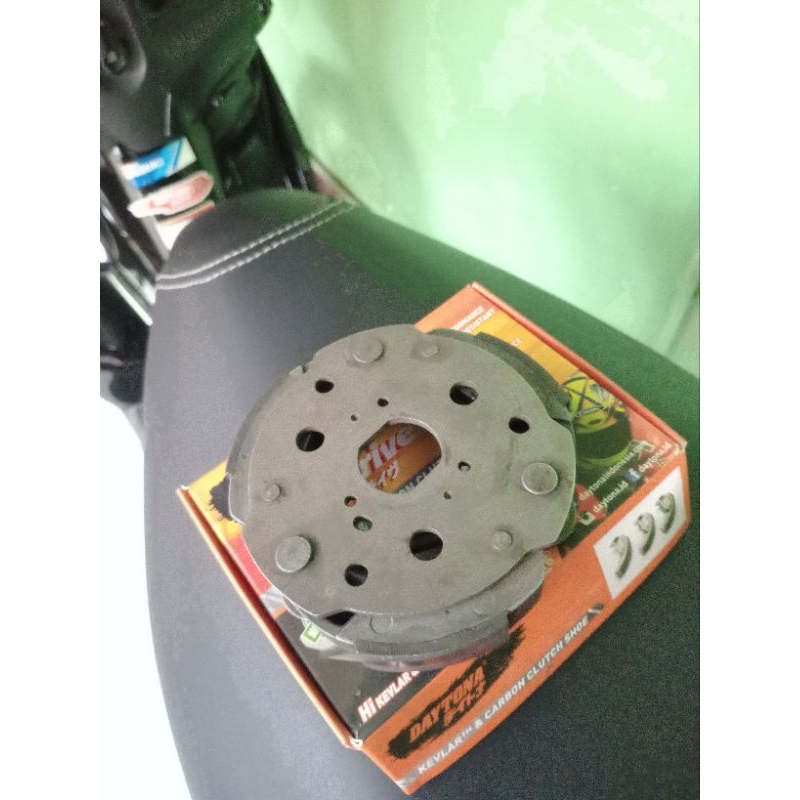 tatakan kampas ganda Hayate