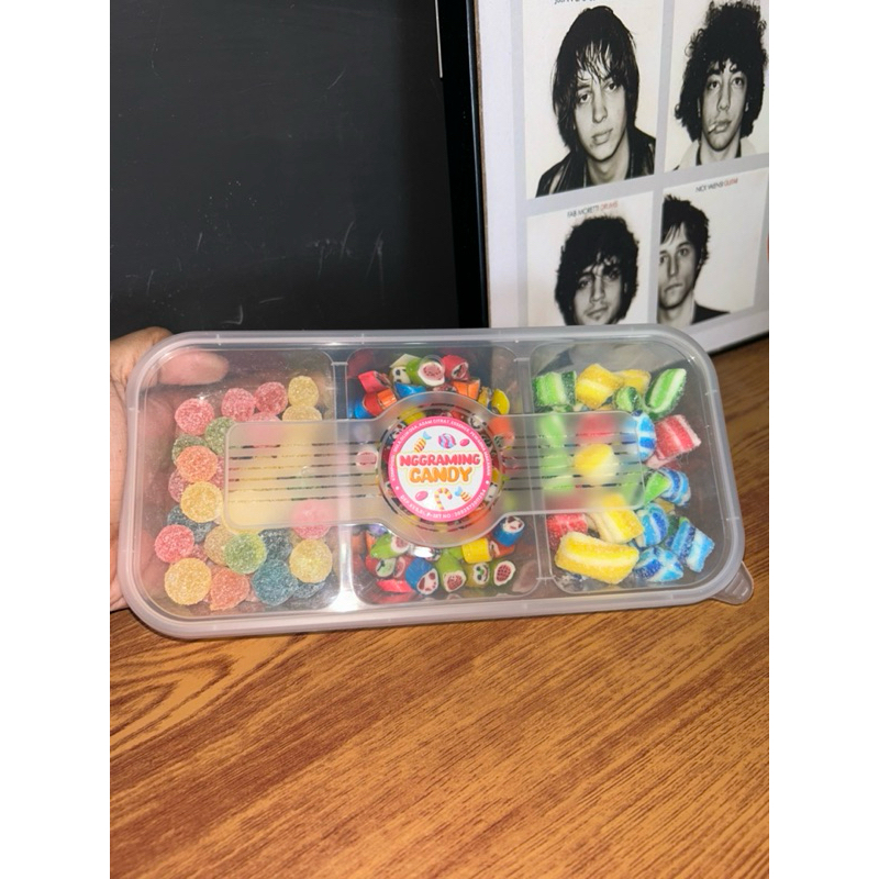 

STICKY,FRUITY,PILLOW candy 3 sekat TERMURAH 250gr