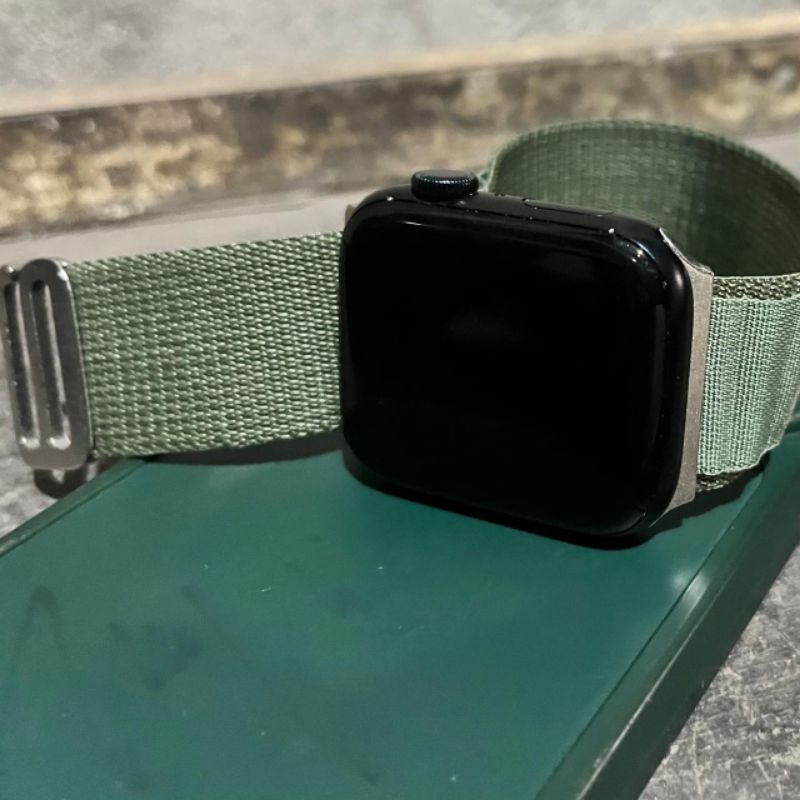 iwatch SE gen 2 lock iCloud