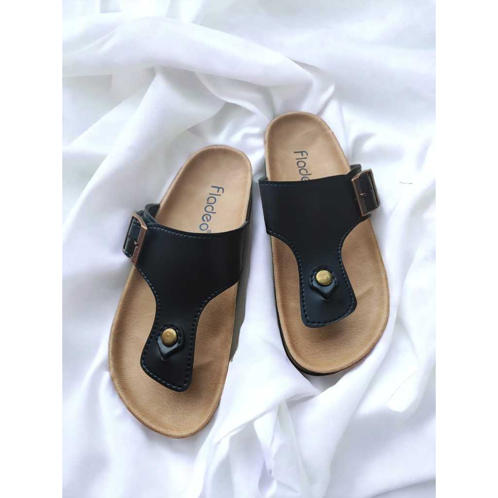 Sandal Pria Fladeo Casual Original. Sandal Jepit Pria Dewasa. Sandal Fladeo. Sandal Jepit Laki Laki.