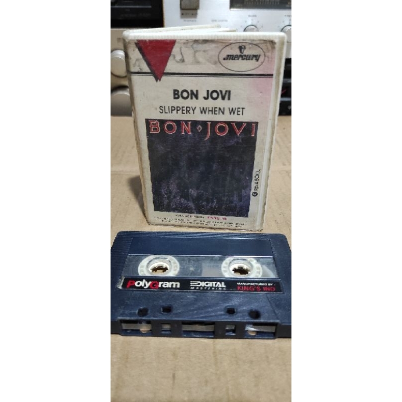 kaset pita Bon Jovi slippery when wet