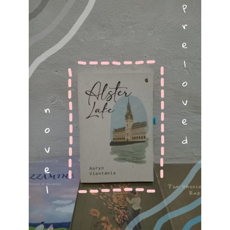 Preloved novel Alster Lake
