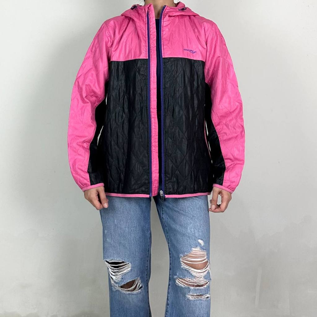jaket wanita Saucony size L (Seperti baru)  100% original 090125