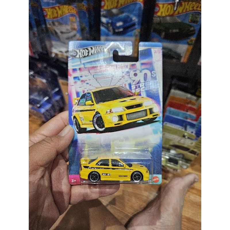 Hotwheels 90s street scene lancer evo kuning