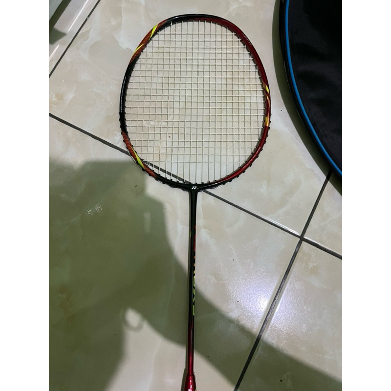 SECOND YONEX ASTROX9 4u-G5