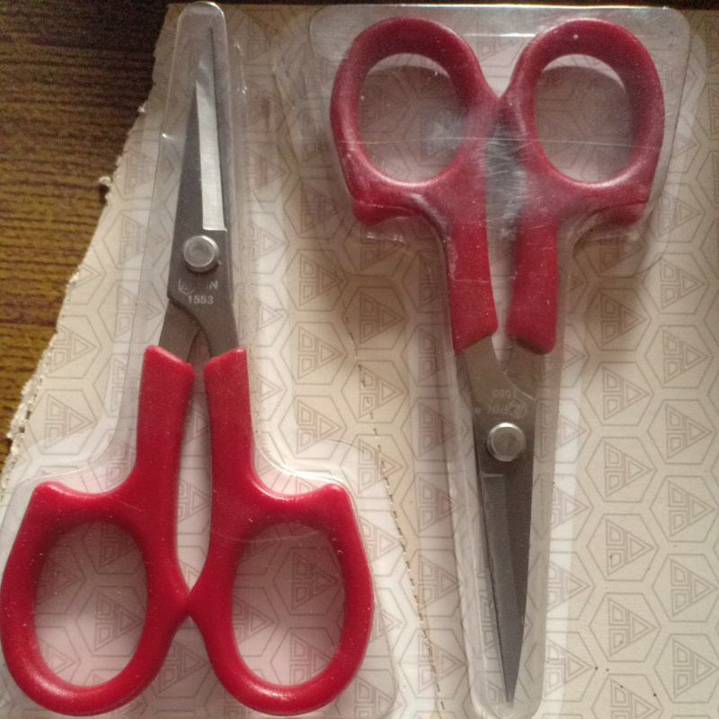 

Gunting Sat sat ayam