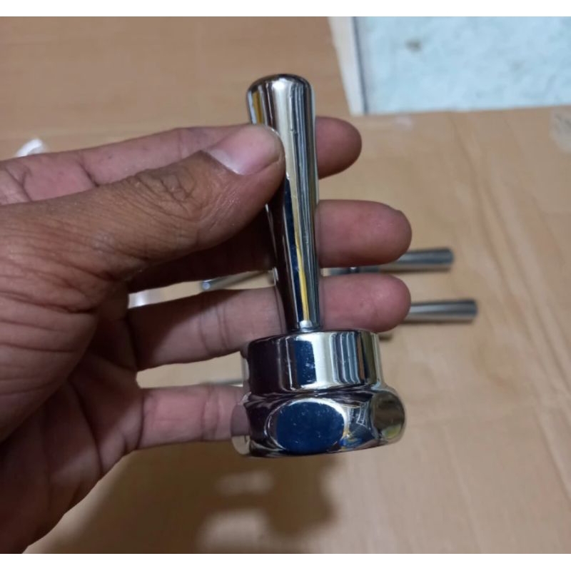 Delaman Engkol Push Valve