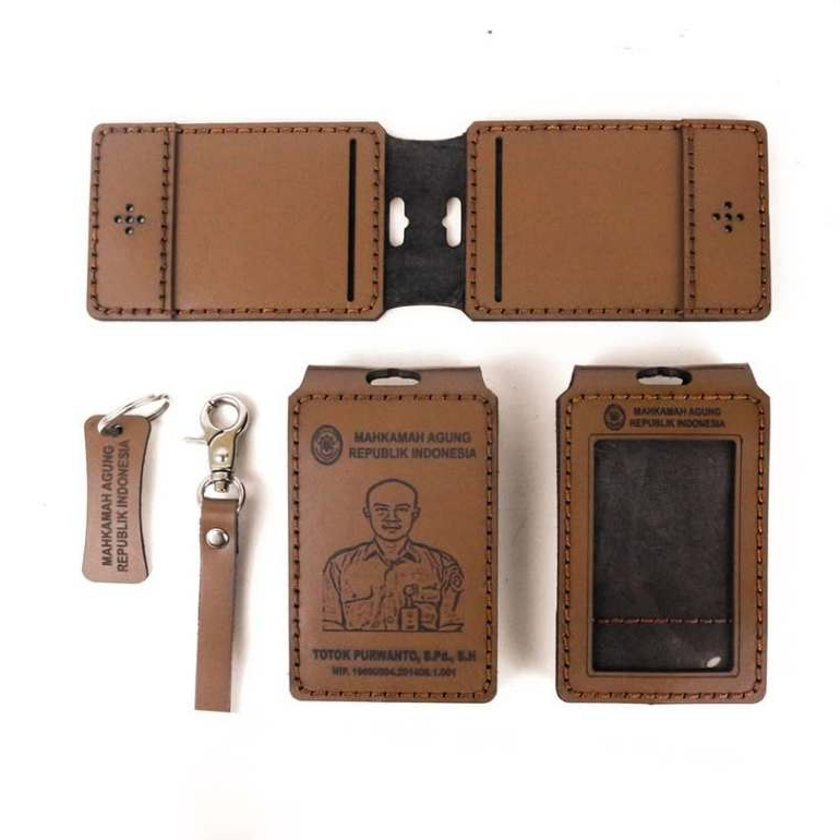 

ID Card HOLDER FLIP SAKU LIPAT MAGNET