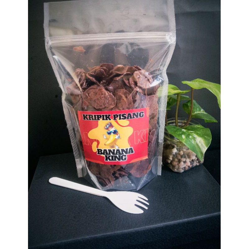 

Kripik Pisang Coklat Lumer Banana Chips Kemasan Standing Pouch